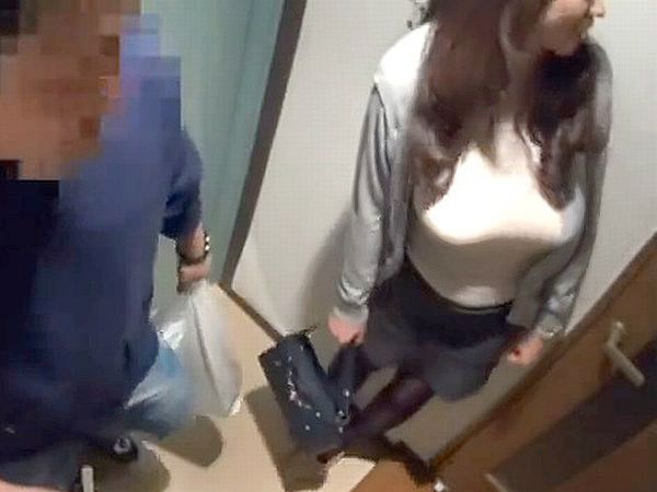 エロ動画情報 俺の宝箱 | 【俺の宝箱】＜人妻ナンパ＞色白で清楚な30代の素人熟女をお持ち帰り！乳揉みで発情したエロ巨乳おばさんに無許可中出し♡＜盗撮＞