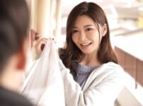 エロ動画情報 俺の宝箱 | 【俺のエロ動画】既婚女性「こんなに勃起しちゃって！//隣の美人妻！妖艶な美熟女おばさんのフェラと手コキを受ける青年！【俺の宝箱】